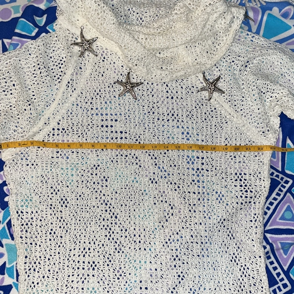 Chic Off-Shoulder Cream Sweater with Star Accents VINTAGE! Size large - Picture 10 of 13